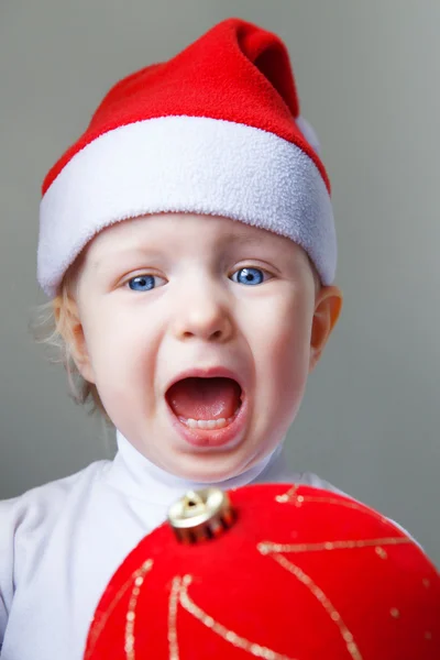 Chapeau bébé au Père Noël Nouvel An 2015 — Photo