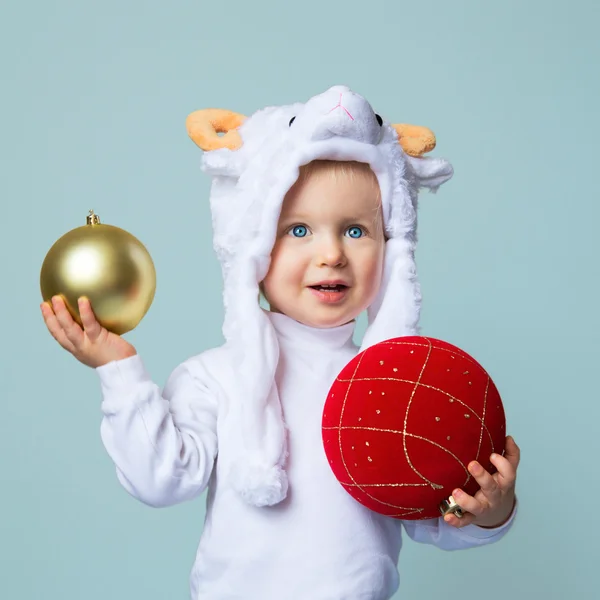 Chapeau bébé en mouton Nouvel An 2015 — Photo