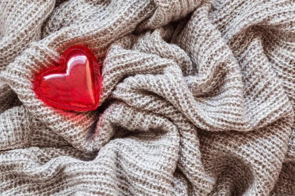 Lã de malha, coração vermelho, valentine — Fotografia de Stock