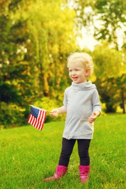 bebek çocuk kız Amerikan ABD bayrağı ile