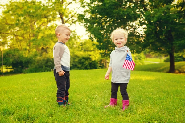 Csecsemők gyermekek amerikai usa zászló — Stock Fotó