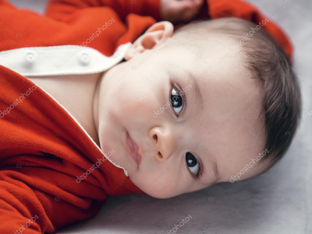 かわいい白人の赤ちゃん男の子女の子黒目 ストック写真 C Anoushkatoronto