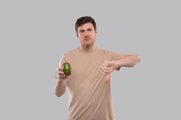 Hombre Mostrando Aguacate Pulgar Hacia Abajo Aislado Aguacate Stop Avocado — Foto de Stock