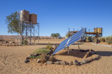 Çiftlik Gunsbewys Güney Namibya güneş paneli