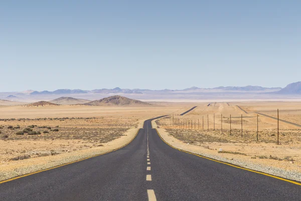 La pintoresca carretera B4 a Luderitz, Namibia —  Fotos de Stock