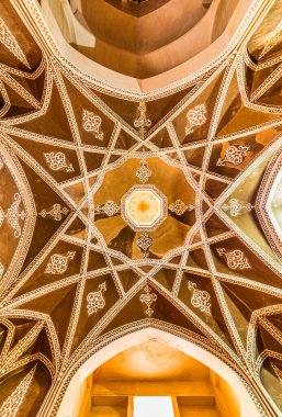 Kashan, İran - 02 Mayıs 2015: İran 'ın Kashan kentinde altı binadan oluşan şaşırtıcı bir kompleks olan Khan-e Abbasian geleneksel evine bakış