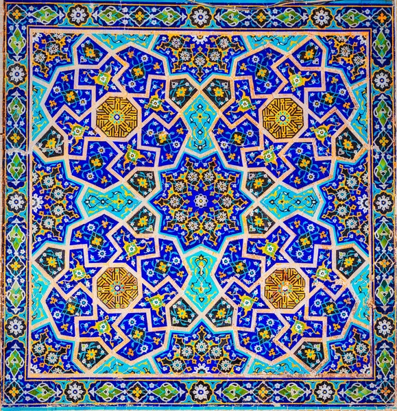 Isfahan イラン エイプリル29 2015 イスファハンのジャーム モスクのモザイク このモスクはユネスコ世界遺産に登録されている — ストック写真