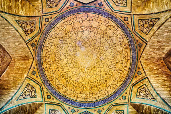 Isfahan Iran Aprile 2015 Moschea Hakim Situata Vicino Bazar Isfahan — Foto Stock