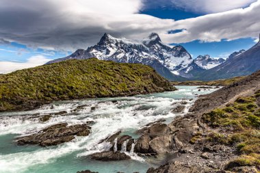 Salto Grande Pehoe Gölü, Torres del Paine Ulusal Parkı, Şili, Güney Amerika