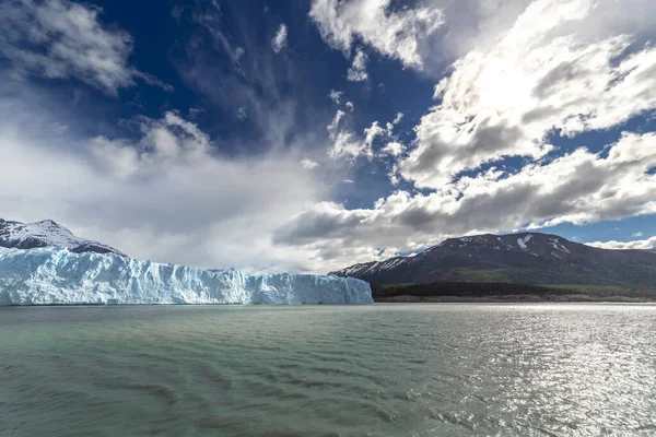 Καταπληκτική Θέα Του Παγετώνα Perito Moreno Μπλε Παγόβουνο Παγετώνα Στο — Φωτογραφία Αρχείου