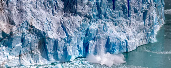 Csodálatos Kilátás Nyílik Perito Moreno Gleccser Kék Jég Burg Gleccser — Stock Fotó