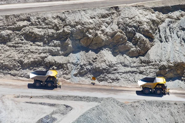 Velký Nákladní Vůz Stroje Pracující Chuquicamata Největší Otevřený Důl Měď Stock Obrázky