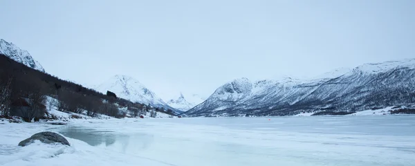 挪威在冬季-旅行附近特罗姆瑟 — 图库照片