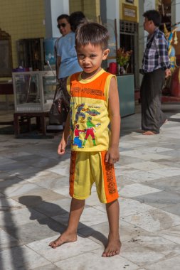 Yangon, Myanmar - 22 Kasım 2014: tanımlanamayan bir bebek olduğu 