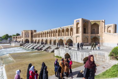 Antik Khaju köprü, (Pol-e Khaju), Isfahan, İran'ın
