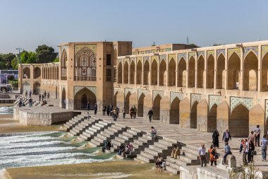 Antik Khaju köprü, (Pol-e Khaju), Isfahan, İran'ın