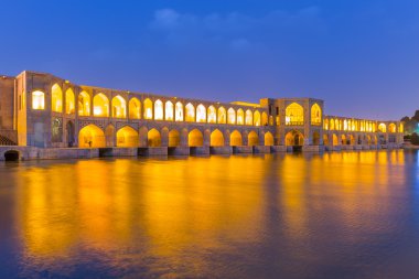 Antik Khaju köprü, (Pol-e Khaju), Isfahan, İran'ın