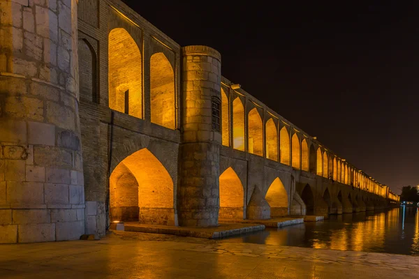 The Si-o-Seh Pol, Il Ponte di 33 Archi, a Isfahan, Iran — Foto Stock