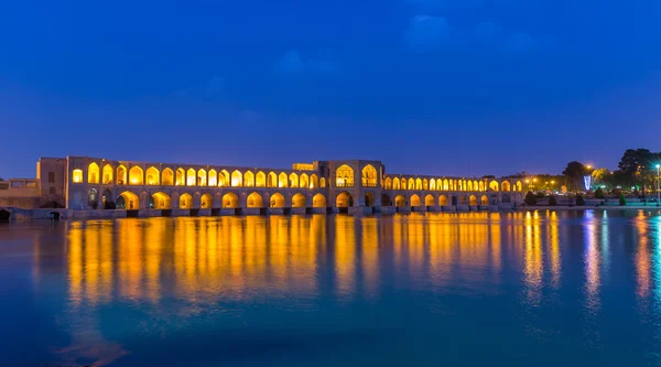 L'antico ponte Khaju, (Pol-e Khaju), a Isfahan, Iran — Foto Stock