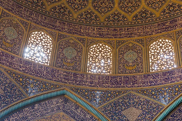 Mezquita Sheikh Lotfollah en Isfahán, Irán — Foto de Stock