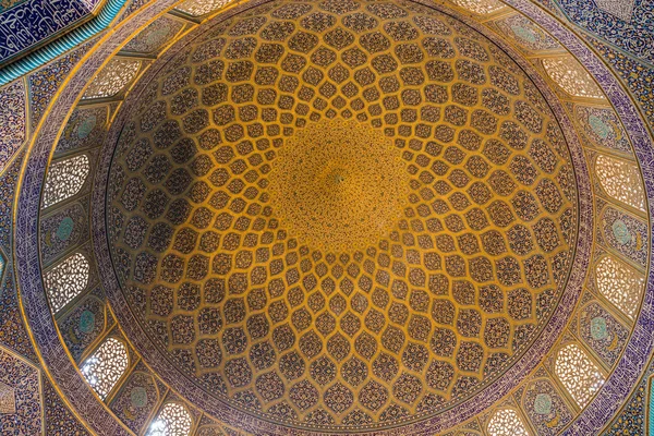 Mezquita Sheikh Lotfollah en Isfahán, Irán — Foto de Stock