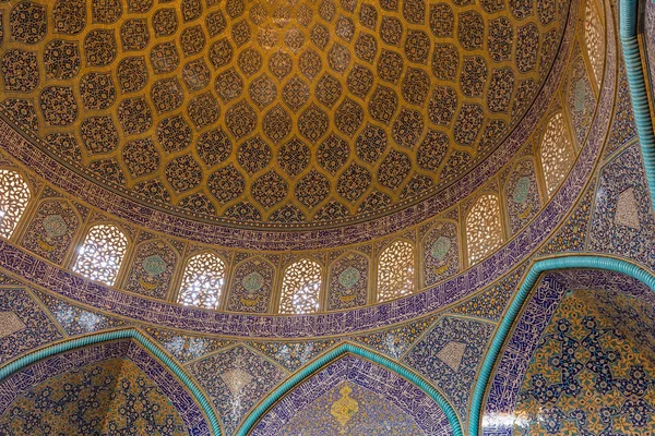 Mezquita Sheikh Lotfollah en Isfahán, Irán — Foto de Stock