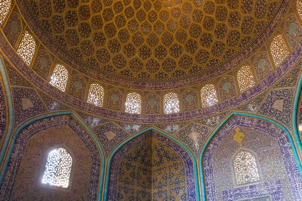 Mezquita Sheikh Lotfollah en Isfahán, Irán — Foto de Stock