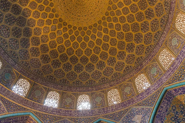 Mezquita Sheikh Lotfollah en Isfahán, Irán — Foto de Stock