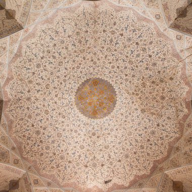 Ali Qapu Sarayı, Isfahan, İran'ın büyük bir saray.