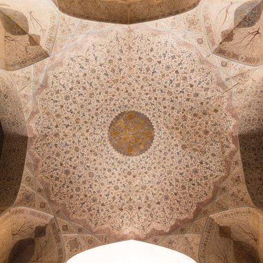 Ali Qapu Sarayı, Isfahan, İran'ın büyük bir saray.