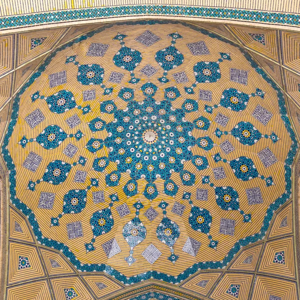 Medrese-ye-Chahar Bagh, Isfahan, İran'ın. — Stok fotoğraf