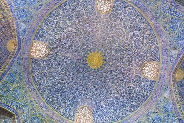 Medrese-ye-Chahar Bagh, Isfahan, İran'ın. 