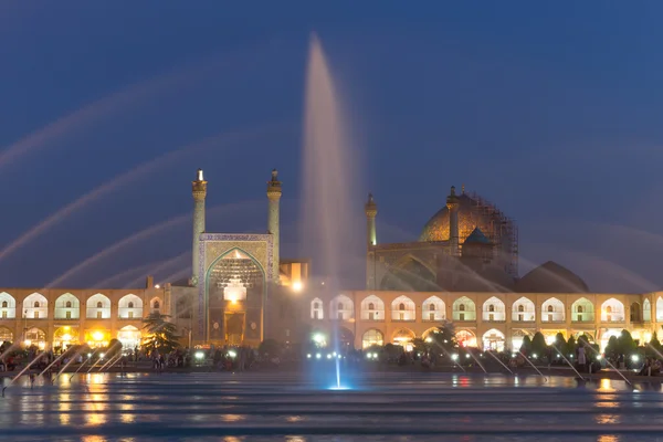 Mezquita Imam en la plaza Naghsh-e Jahan en Isfahán, Irán — Foto de Stock