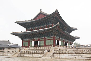 Burası Gyeongbokgung, Kore Sarayı.