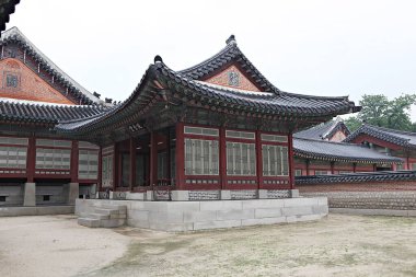 Burası Gyeongbokgung, Kore Sarayı.