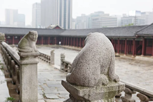 Animales Dentro Del Palacio Coreano — Foto de Stock