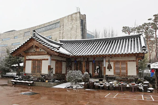 Koreanischer Christbaumschmuck — Stockfoto