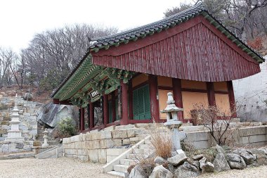 Bu bir Budizm Kore tapınağı.