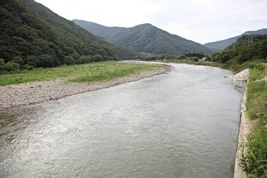 Kore kırsalının mercan manzarası.