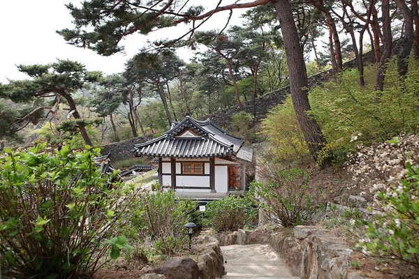 Korean Buddhist Temple — Stock Photo, Image