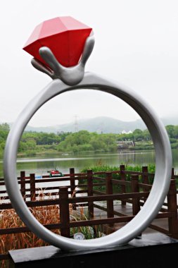 Kore kırsalının mercan manzarası.