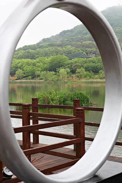 Kore kırsalının mercan manzarası.