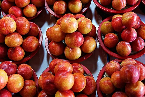 Plum Korean Fruit Market — Stock Photo, Image