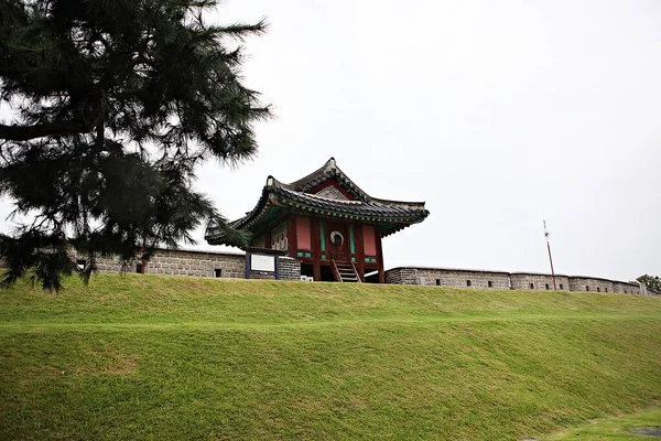 为了保护韩国免受敌人的攻击 这个打击是酸的 — 图库照片