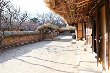 Burası Kore halk köyü.