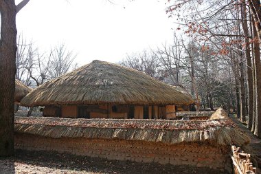 Burası Kore halk köyü.