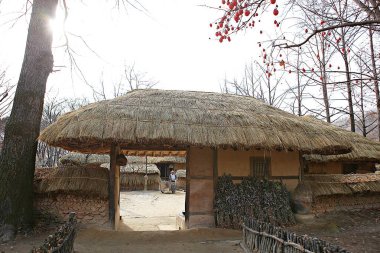 Burası Kore halk köyü.