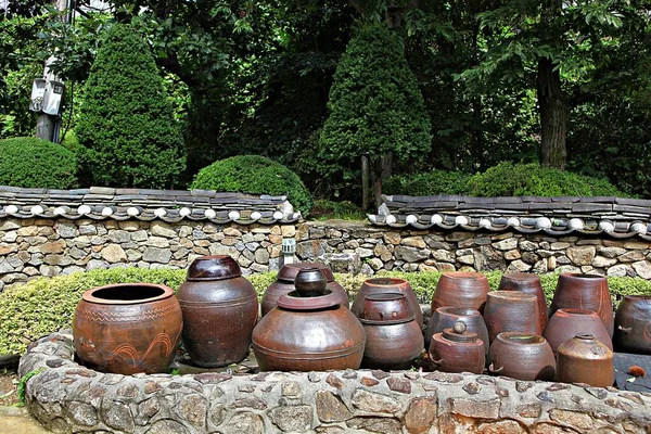 Koreanische Kultur Aus Erde Und Gegrilltem Glas — Stockfoto