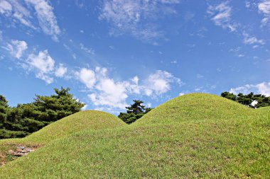 Kore 'nin eski kralının mezarı.