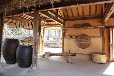 Geleneksel Kore zanaatı.